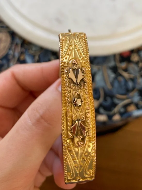 Antique Victorian Ornate Hinged Bangle Bracelet - Picture 12 of 17